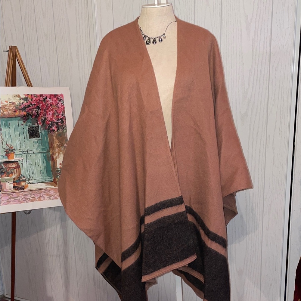 CLUB MONACO PURE WOOL WRAP SHAWL SERAPE BLANKET 64” x 33 inches